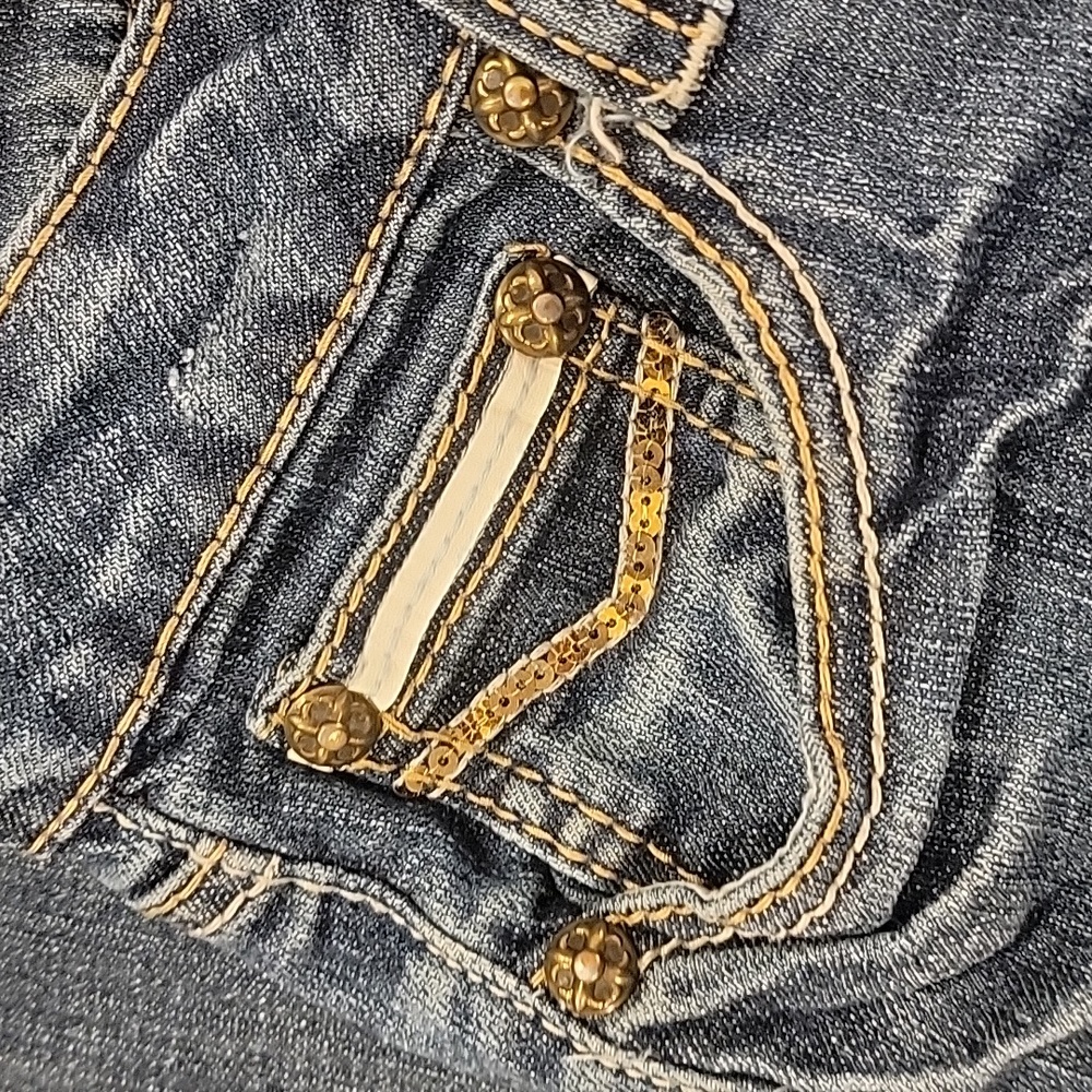 Request Jeans - Picture 3 of 8